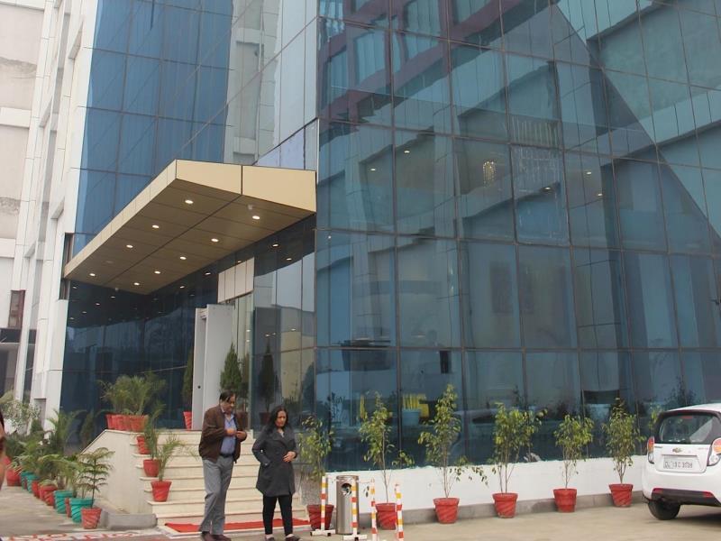 Xenious World Square Hotel